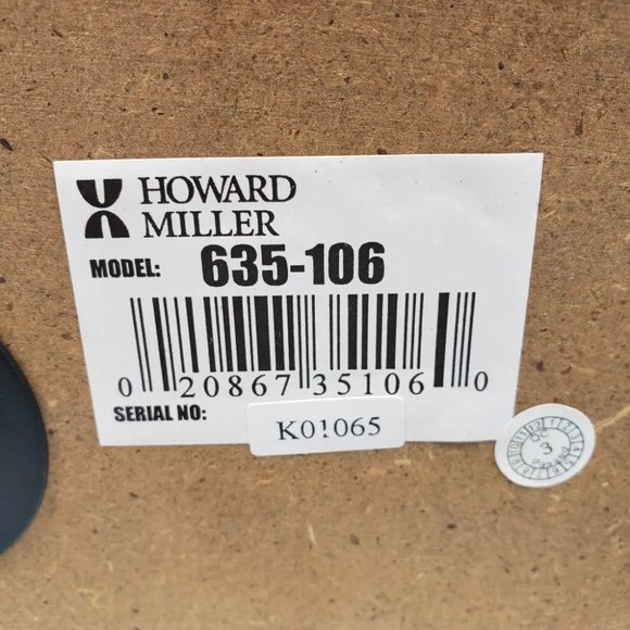 Mantle Clock Howard Miller Dual Chime - Picture 8 of 10